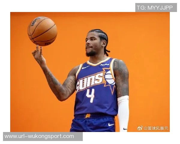 杰伦格林赛前积极热身投篮训练中展现笑容复出在望