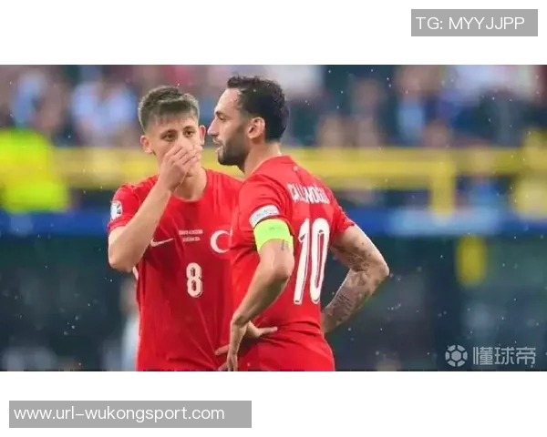 恰尔汗奥卢感恩一路支持从街头球场到国家队百场荣耀之路