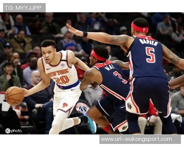 菜鸟赛季初展现实力季前赛对手在弗拉格防守下命中率低迷