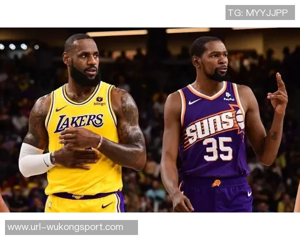 老詹好友揭秘杜兰特私信内容KD邀勒布朗回顾17年和18年三分球精彩瞬间